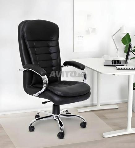 كرسي مكتب احترافي قابل للتعديل بتصميم عصري