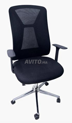 كرسي مكتب قابل للتعديل بجودة عالية واستعمال طويل