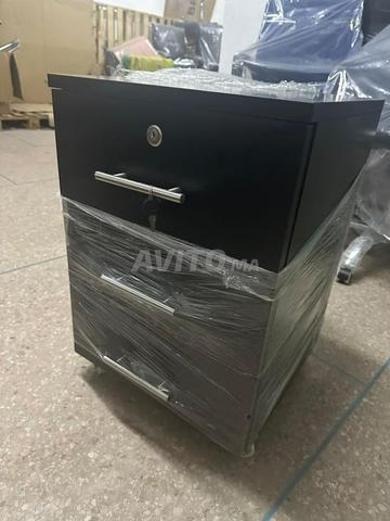 خزانة أنيقة وعملية من خشب MDF