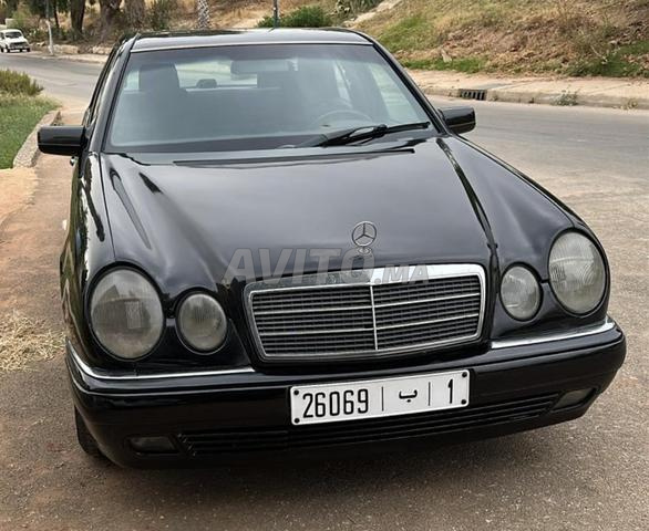 Mercedes-Benz 250 Diesel Automatique 1996 à Meknès