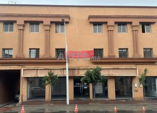 Showroom et bureau à louer (ensemble ou séparé)