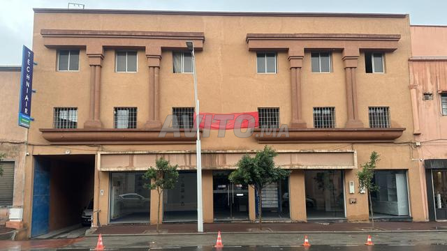 Showroom et bureau à louer (ensemble ou séparé)