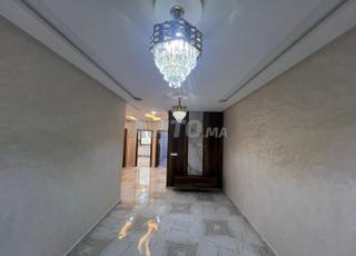 شقة 80 متر مربع واجهتين تجزئة الائتلاف