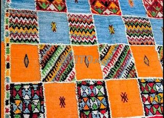 سجاد تازناخت مصنوع يدويًا من أصل ورزازات