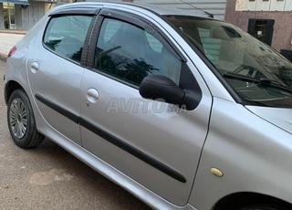 Peugeot 206 essence modèle 2001
