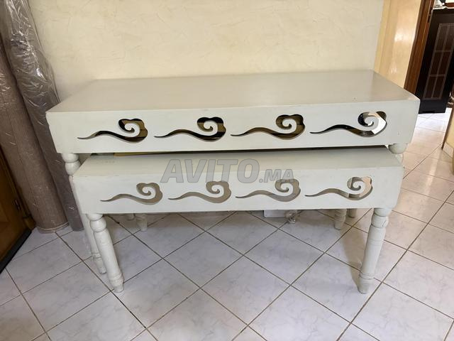 2 طاولات بوفيه من الخشب الصلب