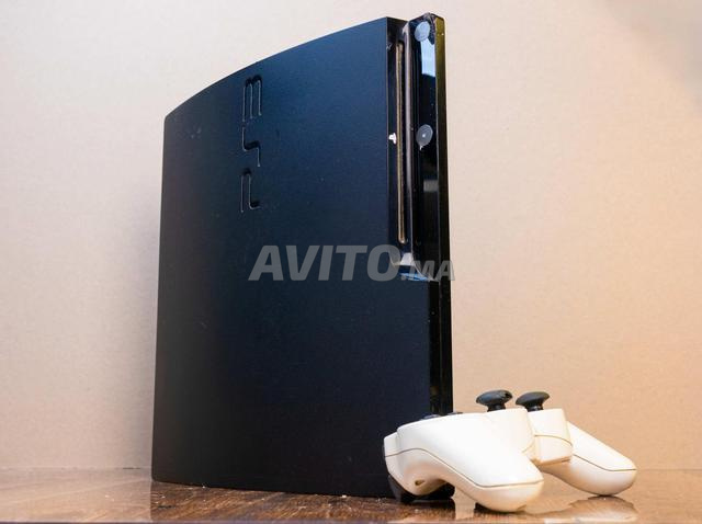 Playstation 3 slim flaché très bon état