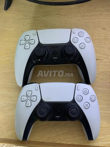 PS5 Slim - 2 وحدات تحكم أصلية - 2 CD