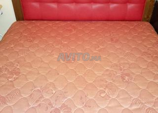 غرفة نوم للبيع في حالة جيدة