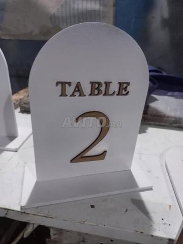 إكسسوارات طاولة الزفاف