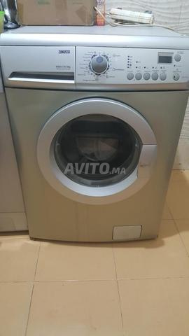 ماكينة غسيل زانوسي 7 كغ