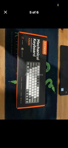 لوحة مفاتيح ميكانيكية zifriend KA6406