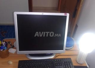 حاسوب مكتبي ديل