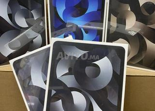 iPAD AIR 5EME M1 WIFE 64G E 256G / lbi3 f ma7al