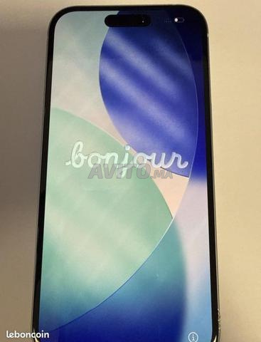 ايفون 15 أزرق 256 جيجابايت