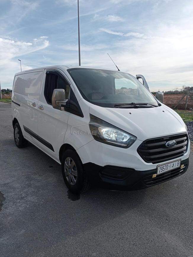 vente voiture ford custom 