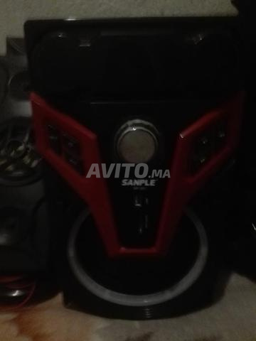 Aspirateur avec un son fort de type SAMPLE