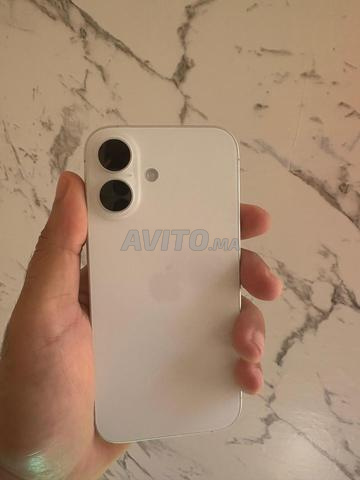 Iphone 16 normal officiel 128gb 93🔋