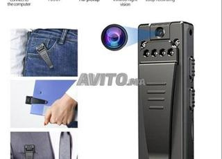 كاميرا فيديو صغيرة محمولة مع مستشعر صور