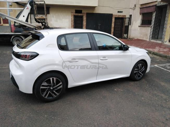 Peugeot 208 Diesel Manuelle 2023 à El Jadida