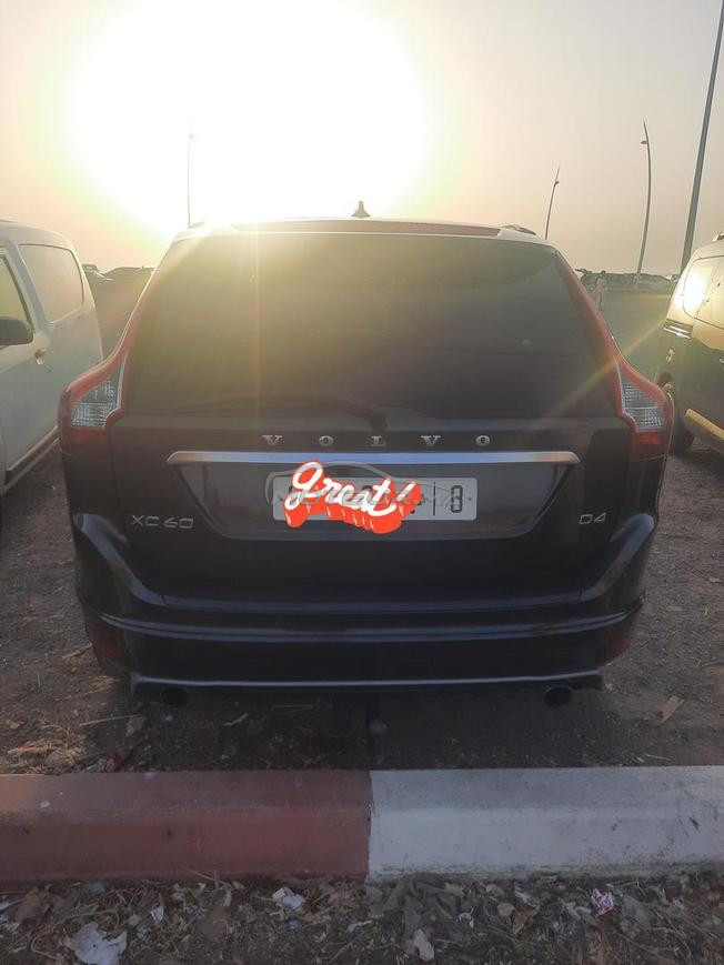belle voiture suede 