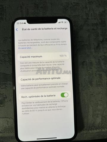 آيفون X، لم يستعمل قط حالة البطارية 100