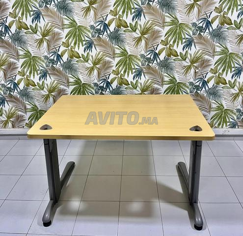 مكتب احترافي بيج ورمادي - حالة جيدة - 2