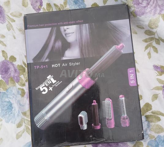 مكواة شعر 1×5 شغالة بشكل جيد وبسعر مناسب