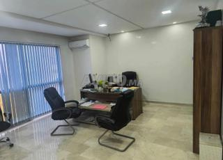 طابق مكتبي مجهز 3p 69m2 للبيع مرس السلطان