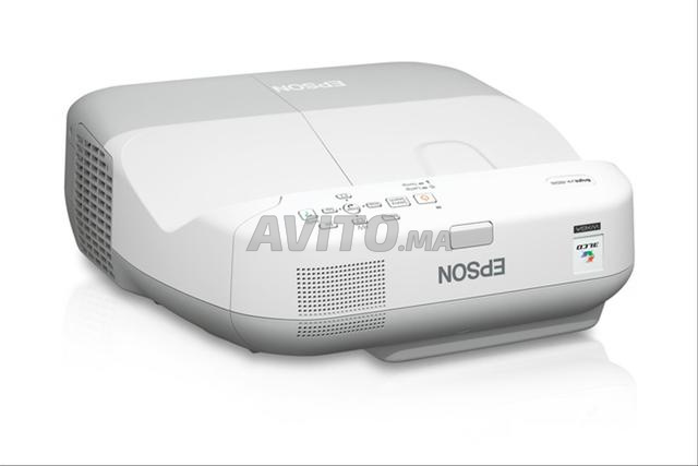 Epson EB-485Wi vidéoprojecteur focale