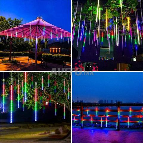 أنابيب LED بتأثير مطر النجوم