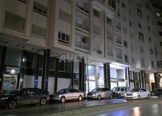 محل تجاري للبيع على الشارع الرئيــــــســــــــي