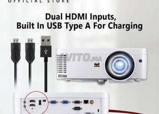 جهاز عرض PS600W قصير المدى WXGA 3700 لومن