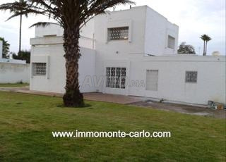 Location villa avec chauffage central à Souissi