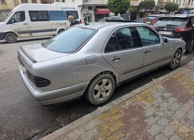 mercedes 220 kawkwa