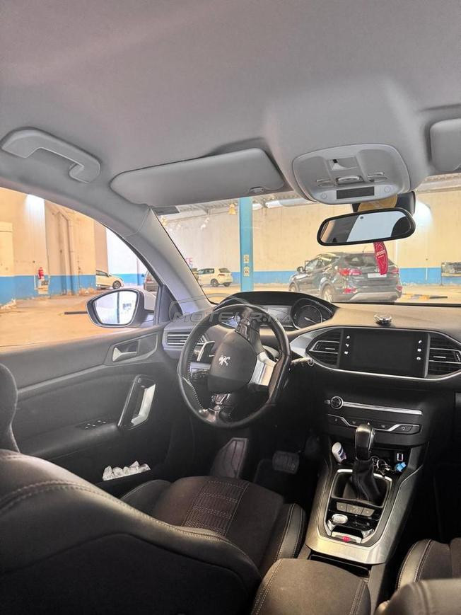 Peugeot 308 automatique toute options 