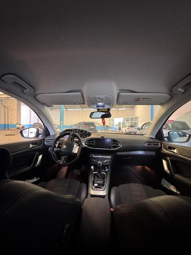 Peugeot 308 automatique toute options 