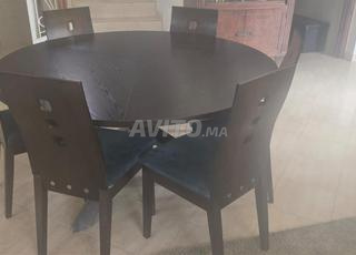 طاولة طعام خشب مصمت