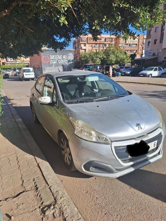 Peugeot 208 Diesel Manuelle 2016 à Marrakech