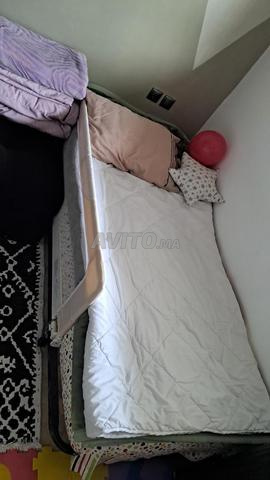 سرير 1.90 وحاجز