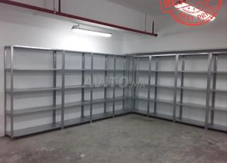 أرفف معدنية