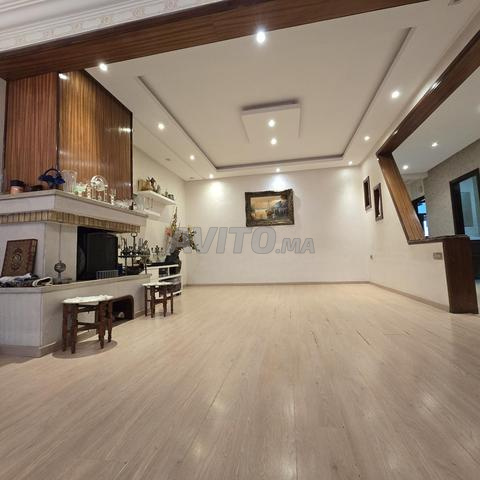 Appartement à vendre 143 m² à 2mars Q. Hôpitaux