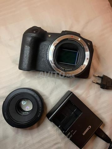 Canon EOS RP كاميرا مع عدسة 50mm STM