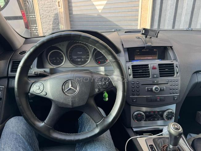 Mercedes-Benz C320 V6 2010 Importée neuve au Maroc