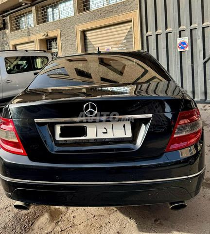 Mercedes-Benz C320 V6 2010 Importée neuve au Maroc