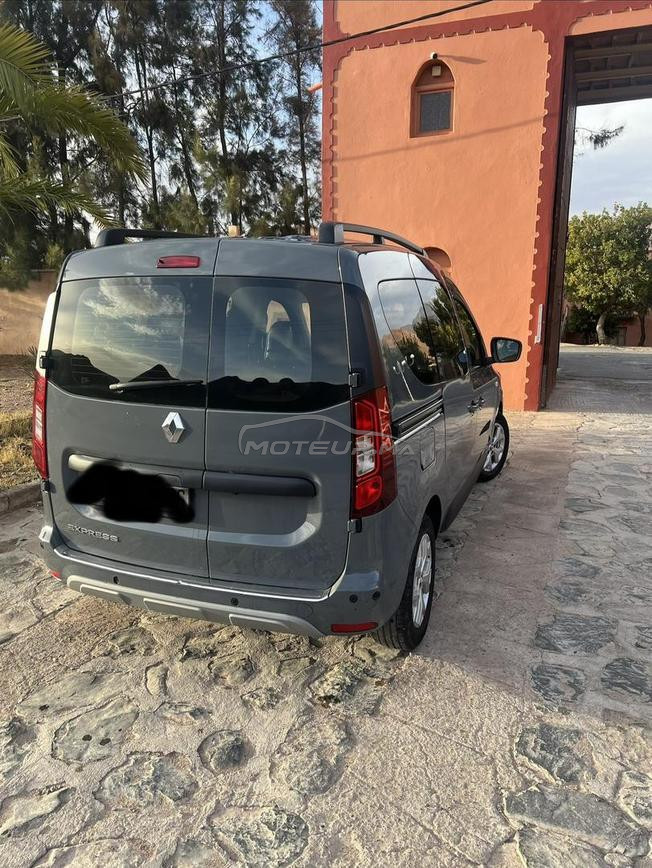 Renault Express Diesel Manuelle 2023 à Agadir