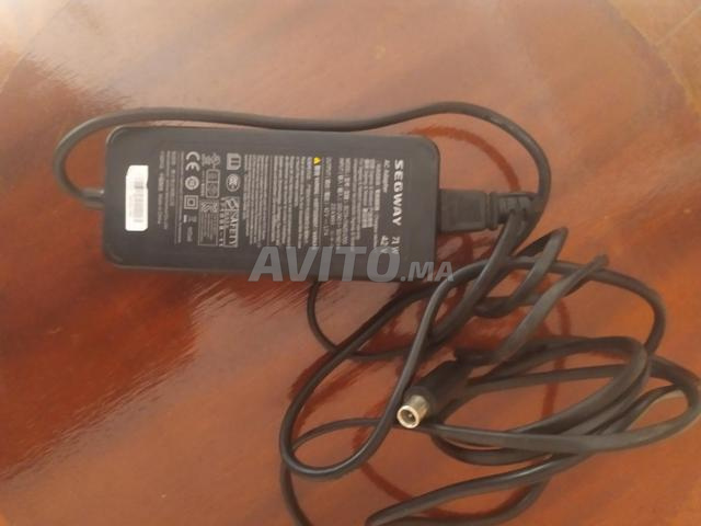 شاحن بطارية سكوتر