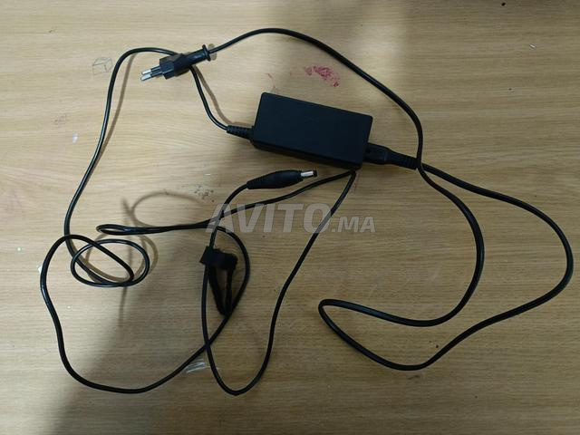 شواحن حاسوب محمول للبيع - حالة جيدة