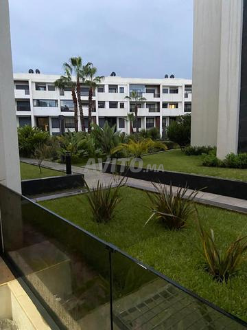 Duplex meublé vue piscine & jardin – Ville Verte