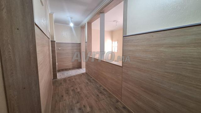 Bureau à louer 100 m² à Laâyoune